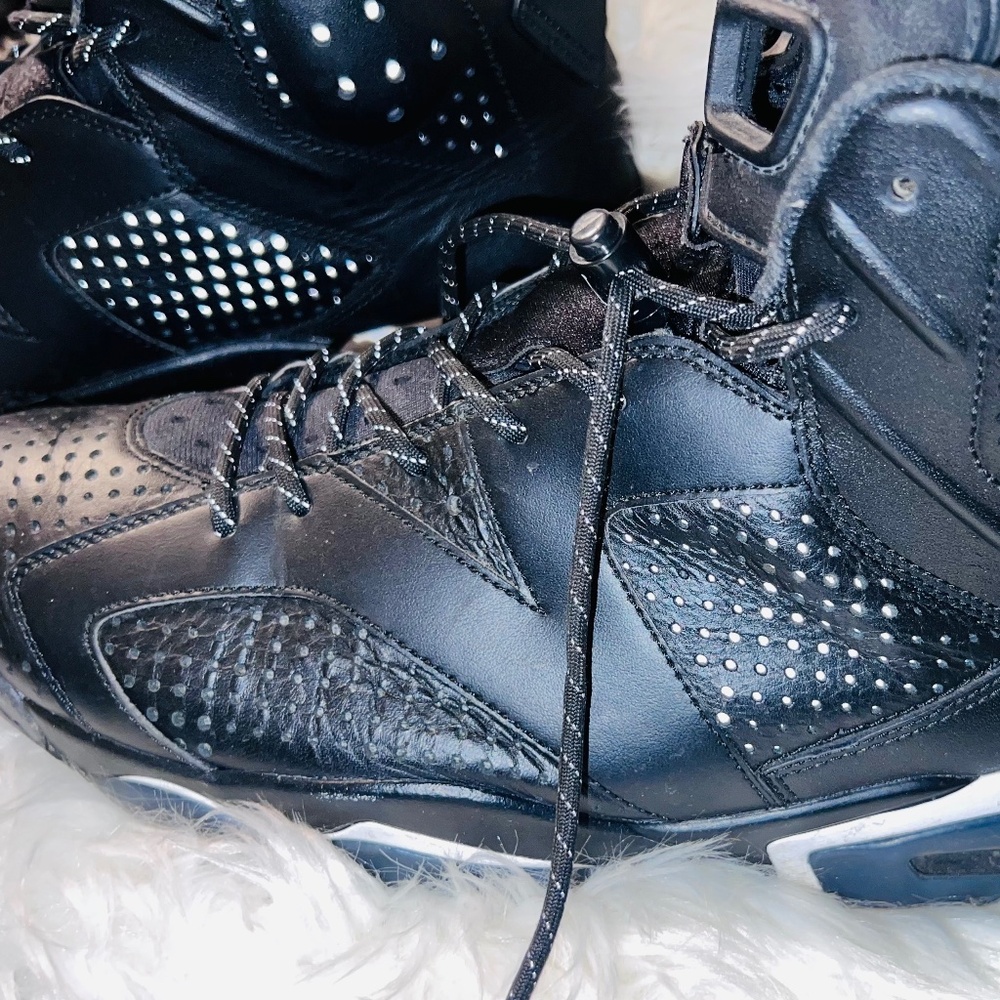 Men’s Nike shoes size 12
